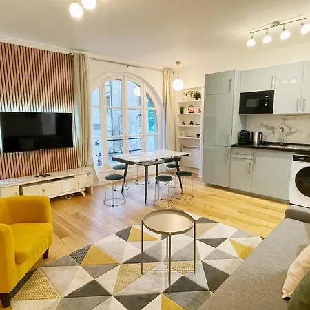 Lux Le Marais