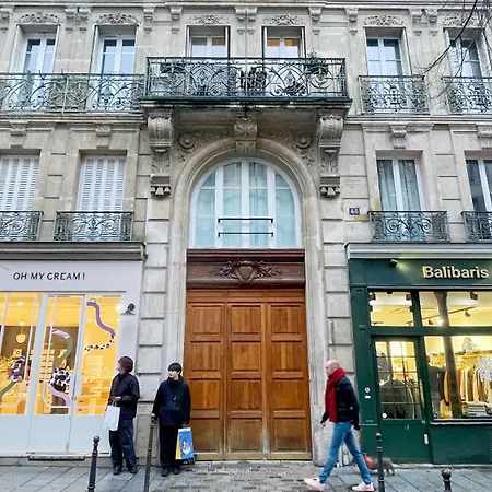 Lux Le Marais * パリ